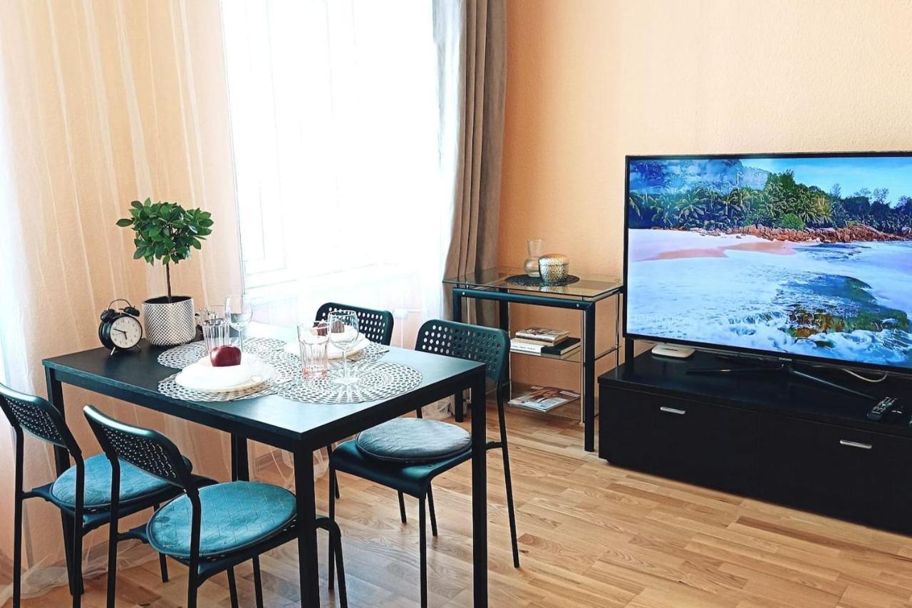 Centrally Located Studio Apartment リガ エクステリア 写真